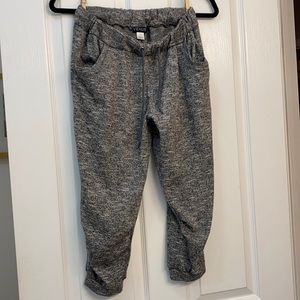 Super cute and flattering cotton relaxed fit Capri sz xs